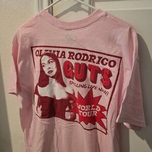 Olivia Rodrigo GUTS World Tour Pink Graphic T-Shirt Mens Large Hot Topic NEW
